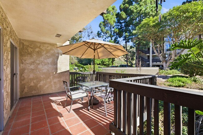 Foto del edificio - 6202 Friars Rd