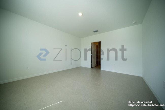 Building Photo - 19624 Fairhill Ct