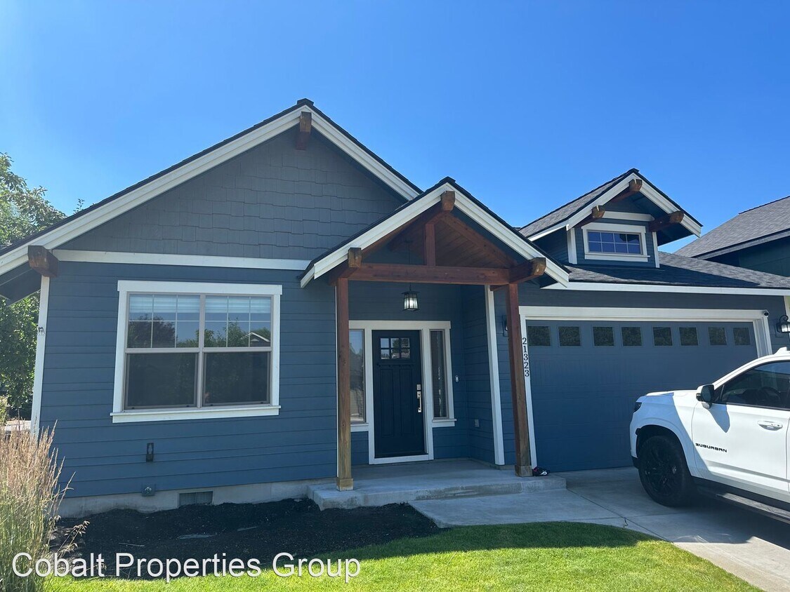 3 br, 2 bath House 21323 Livingston Drive House for Rent in Bend