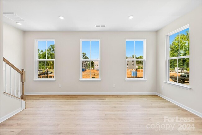 Foto del edificio - 3322 Beeler Ln