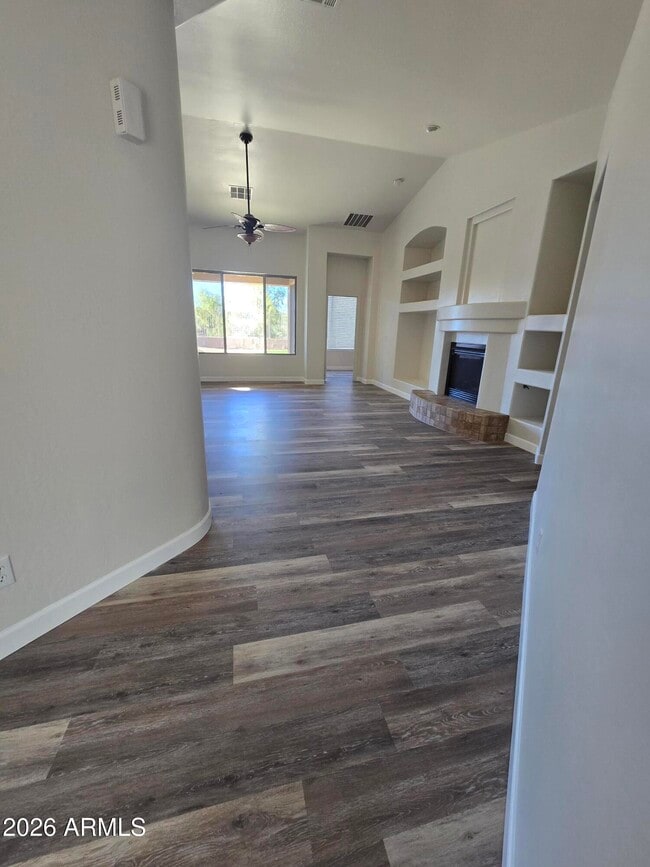 Foto del edificio - 17648 W Buckhorn Dr