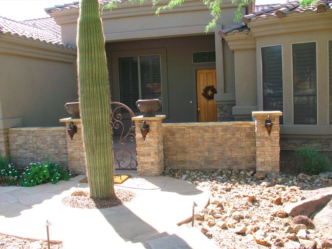 Building Photo - 12543 E Mercer Ln