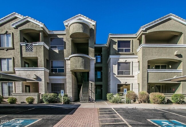 Building Photo - 5303 N 7th St