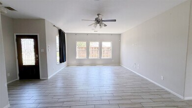 Building Photo - 23303 Briarstone Hbr Trl