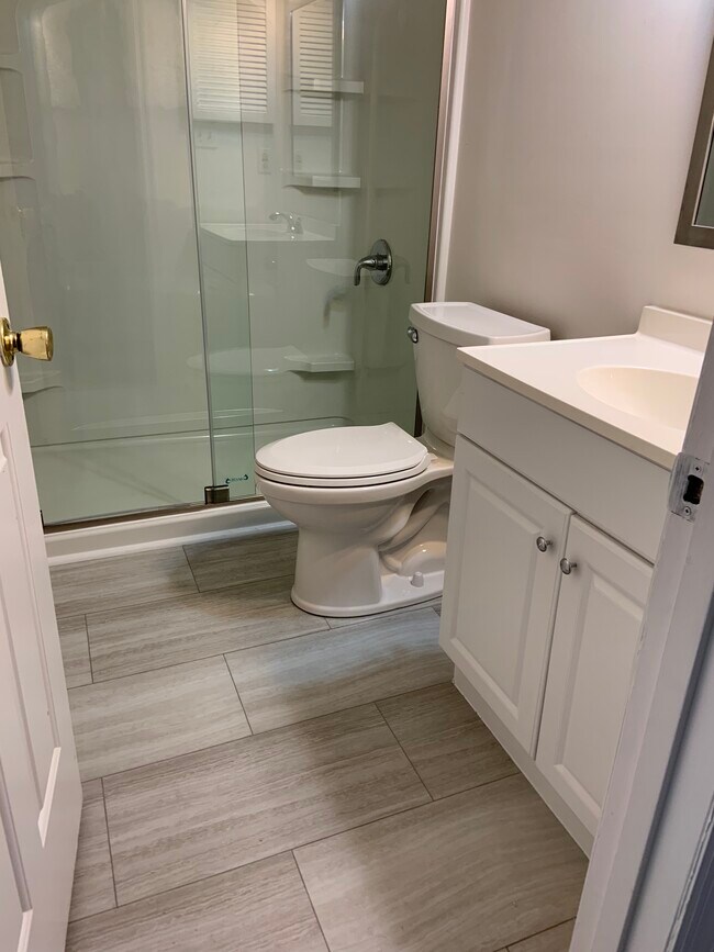 Foto del edificio - 9416 S Lake Ridge Dr