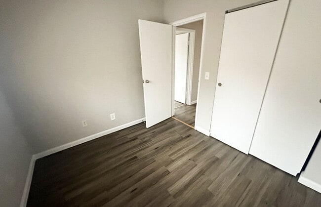 Building Photo - 550 Lowell Ave