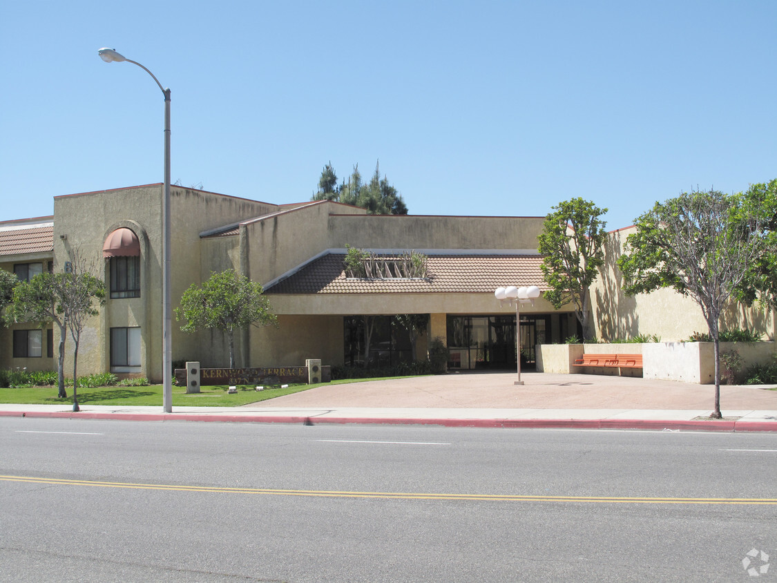 Foto del edificio - Kernwood Terrace