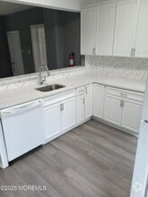 Building Photo - 154 Ridge Ave