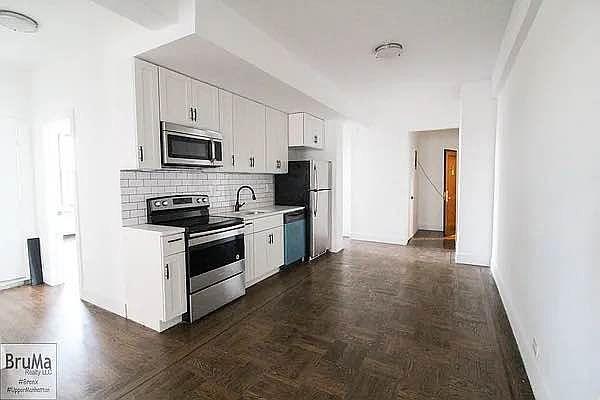 Primary Photo - 4 bedroom in Bronx NY 10463