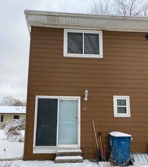 Building Photo - 472 Robbe Ave Belleville, Mi. 48111