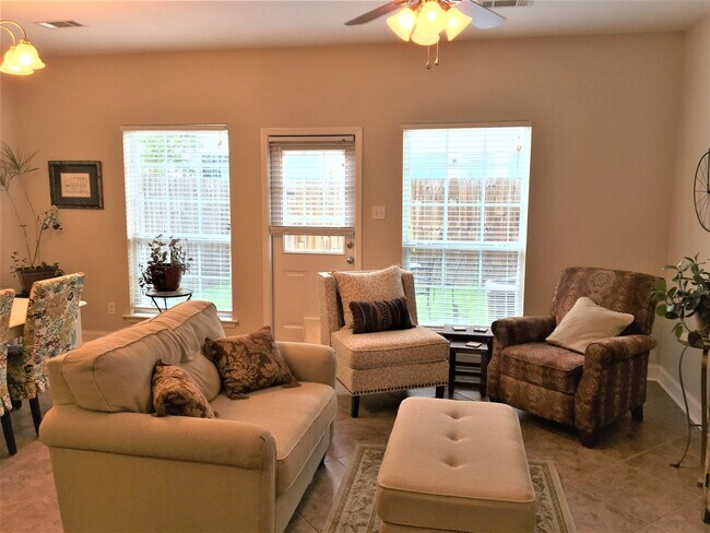 Foto del edificio - Covington Meadows Townhome Rental