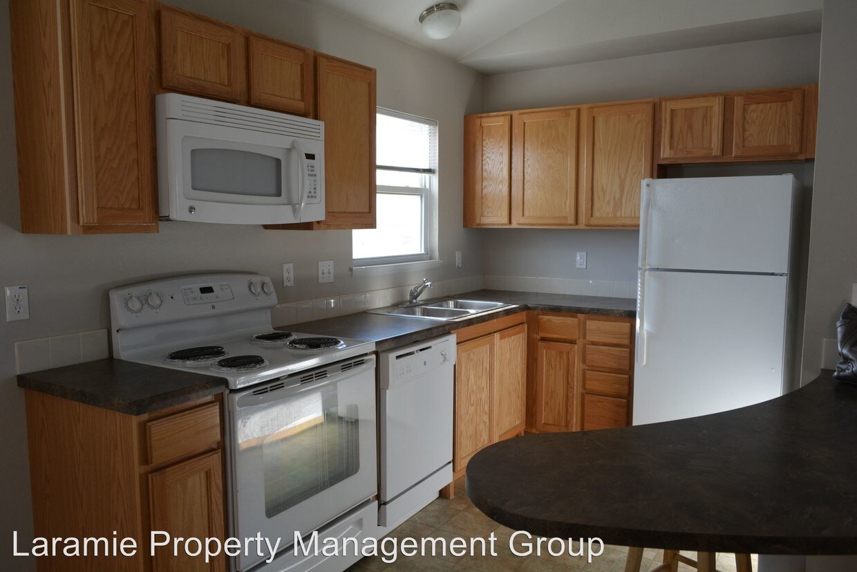 415 Mitchell St Unit F2, Laramie, WY 82072 Condo for Rent in Laramie