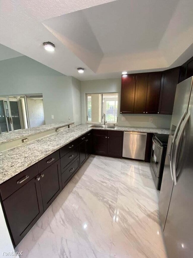 Building Photo - 3 br, 2 bath House - 5865 NW 41st Way