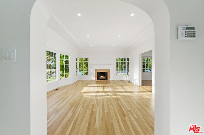 Foto del edificio - 1616 Grandview Ave