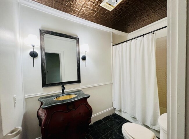 Building Photo - 2104 Rose Mae Dr