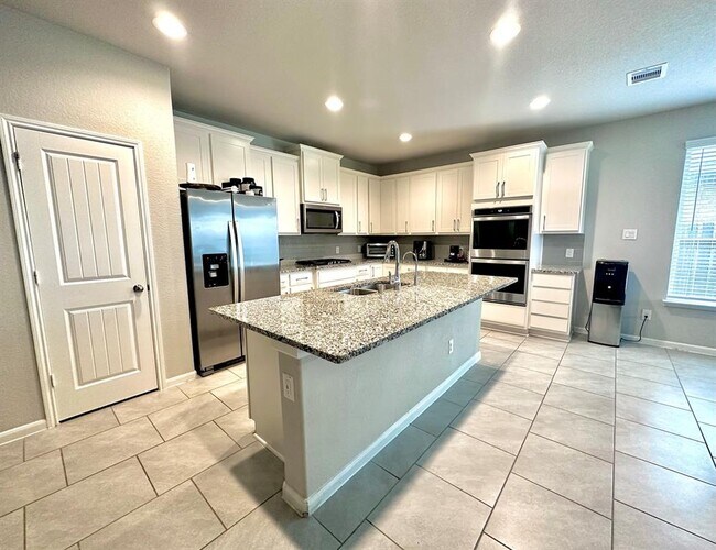 Building Photo - 4139 Prairie Landing Ln