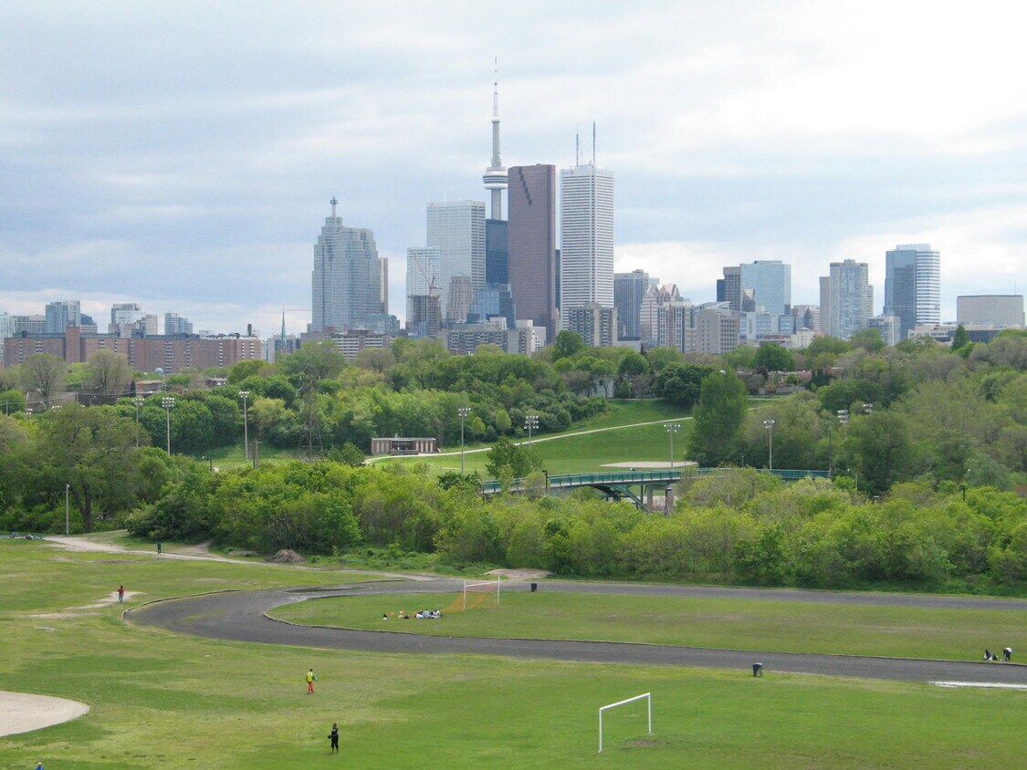 Riverdale Park - 443 Broadview Av