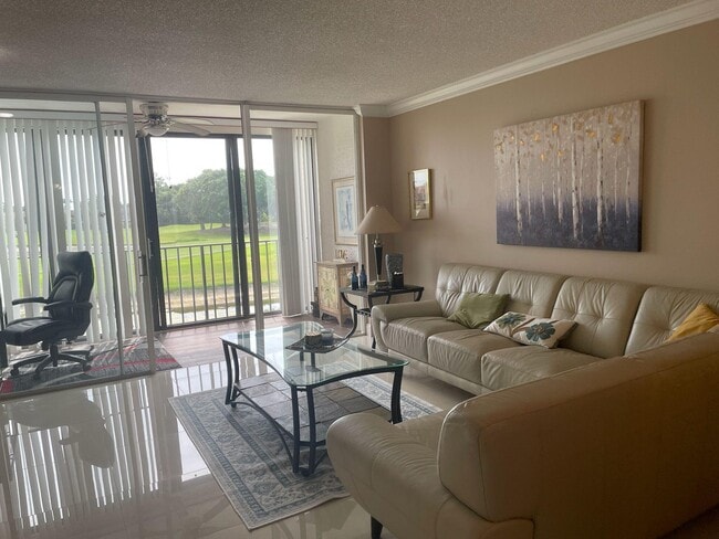 Building Photo - 4539 Luxemburg Ct