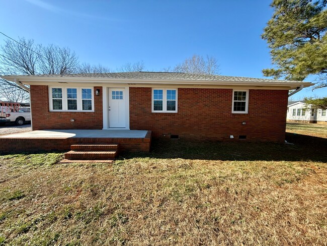 Foto del edificio - Completely Remodeled Home For Rent!