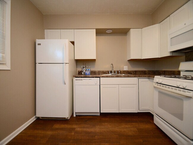 Foto del edificio - 3520 Webster St