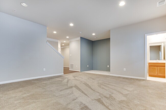 Foto del edificio - 4216 WOODSPRING Ln