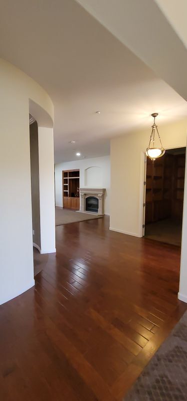 Building Photo - 2321 Star Lilly St