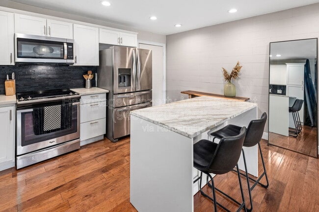 Building Photo - 500 Cagney Ln