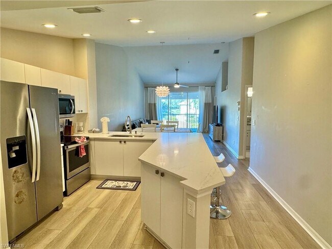 Foto del edificio - 5045 Cedar Springs Dr