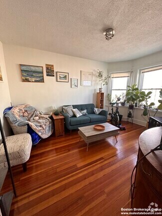 Building Photo - 4A Weld Ave