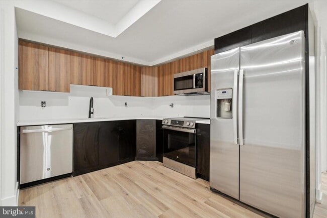 Building Photo - 808 N 3rd St
