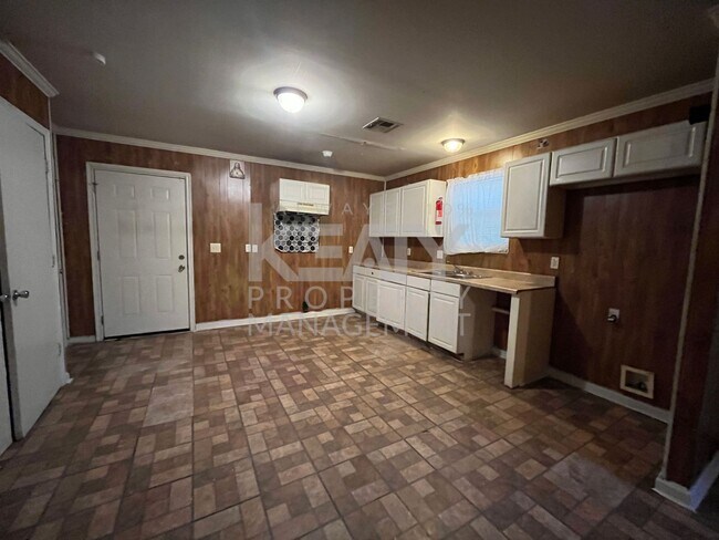 Building Photo - Three Bedroom Rental Home in Lafayette!