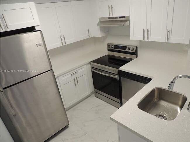 Building Photo - 15444 SW 85th Ln