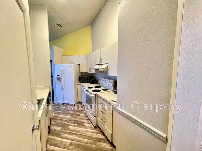 Foto del edificio - 2564 Woodgate Blvd