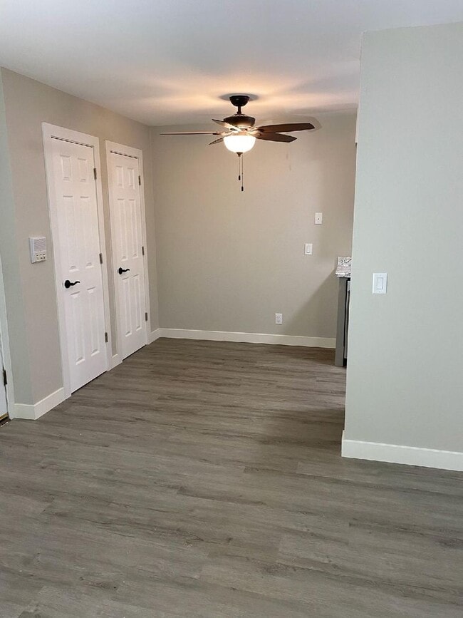 Building Photo - FREE heat, minutes from Madison and Fitchb...