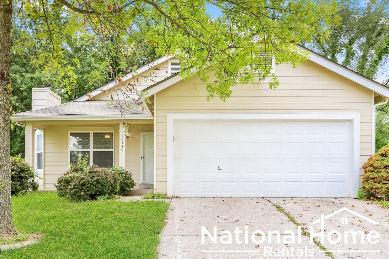 Foto principal - 14339 Jamestown Bay Dr