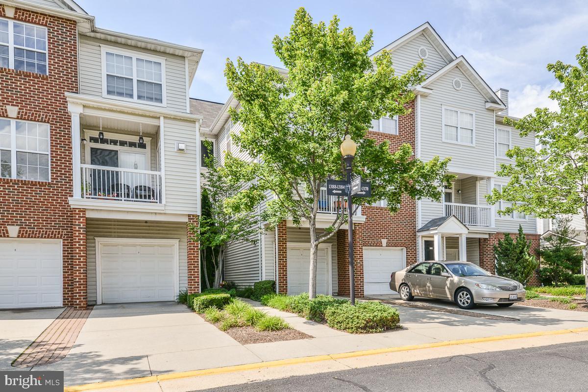 13178 Marcey Creek Rd, Herndon, VA 20171 Townhome Rentals in Herndon VA