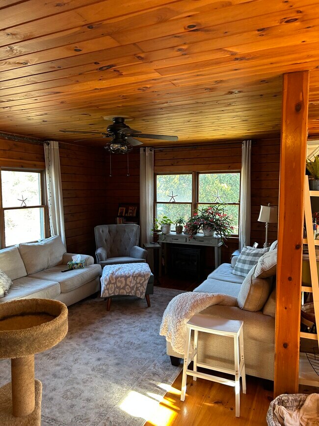 Foto del edificio - 69 Salisbury Ave