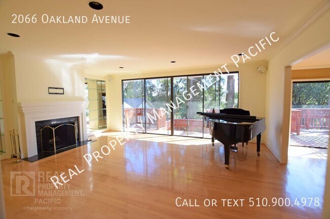 Building Photo - Spacious House in Piedmont