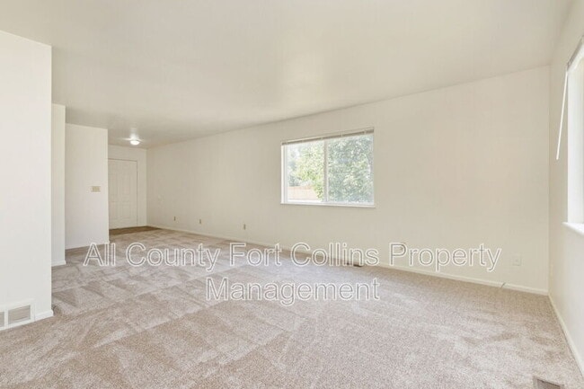Building Photo - 6608 Kevin Dr
