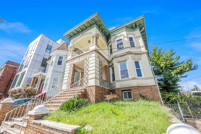 Foto del edificio - 3311 Pleasant Ave