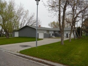 Building Photo - 1249 Reece Dr