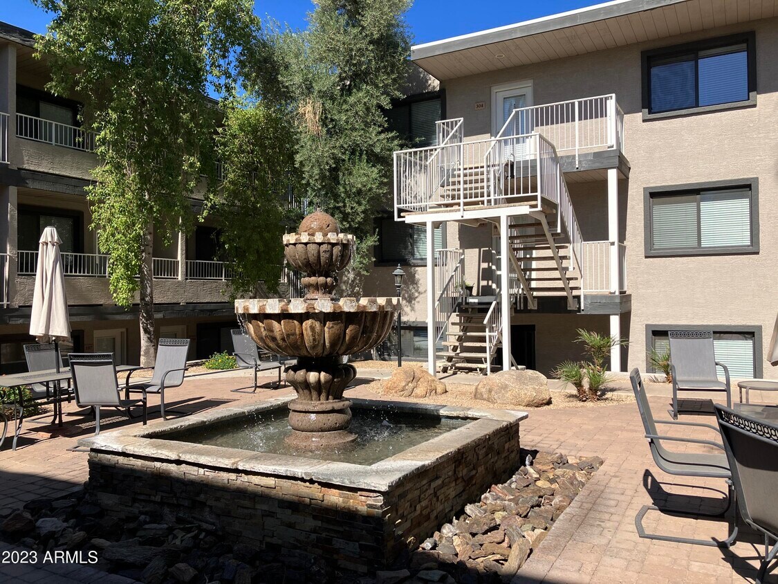 724 E Devonshire Ave, Phoenix, AZ 85014 Townhome Rentals in Phoenix