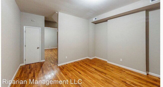 Building Photo - 3 br, 2 bath House - 210 S Augusta Ave