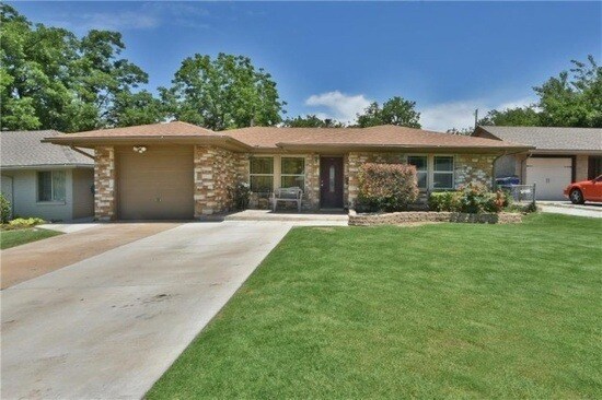 Foto del edificio - 1737 Westchester Drive