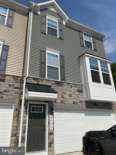 Building Photo - 9730 Cedarmass Cir