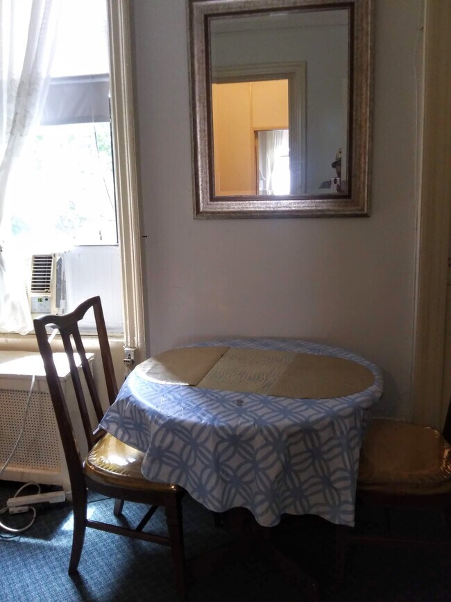 Foto del edificio - 556 W 165th St