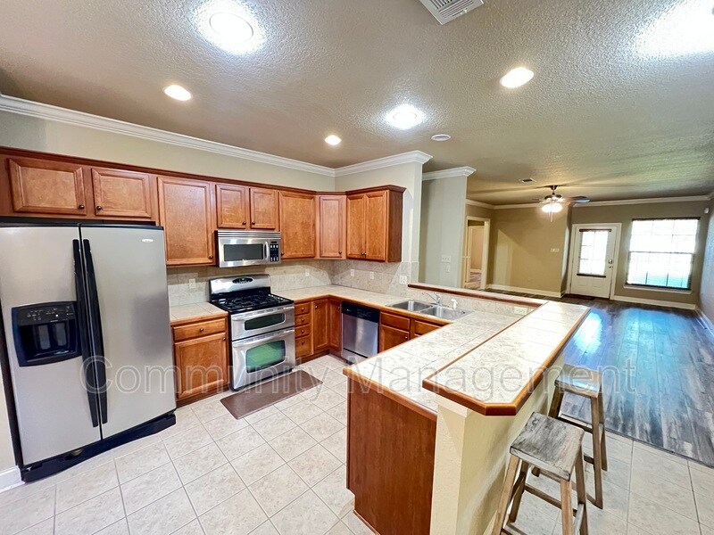 4848 Windsor Village Dr, Baton Rouge, LA 70817 Townhome Rentals in