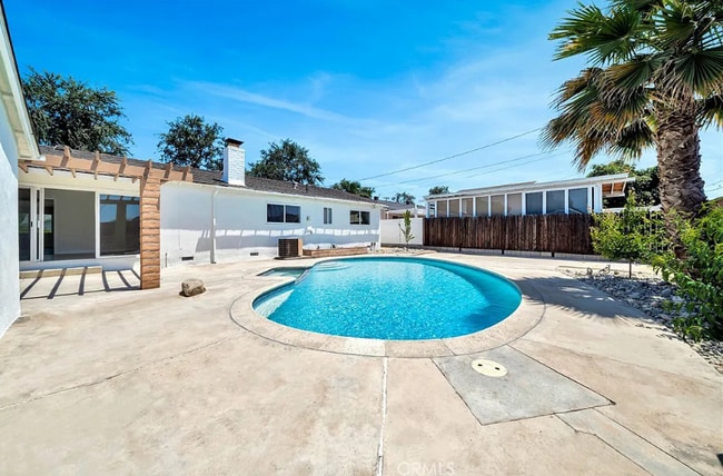 Photo - 1410 Central Ave Apartment