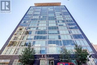 Building Photo - 300-300 Lisgar St