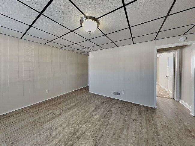 Foto del edificio - 1917 Searles Rd